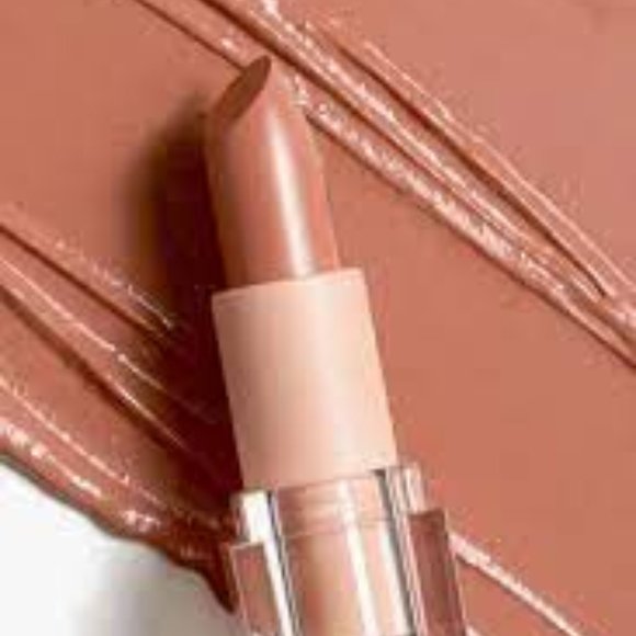 KKW Beauty Other - KKW BEAUTY CREME LIPSTICK (NUDE 4)